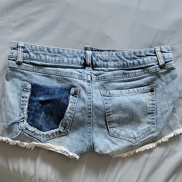 Shorts - Picture 2 of 2